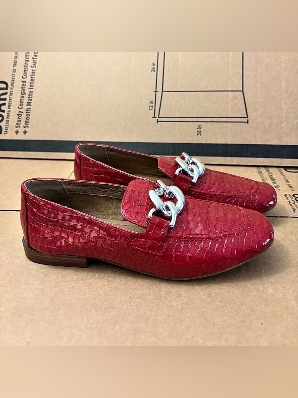 Donald Pliner Bristol Croc Embossed Patent Leather Loafer Silver Chain 9.5M